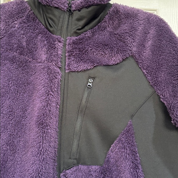 Columbia Purple and Black Fleece Jacket - Picture 2 of 4